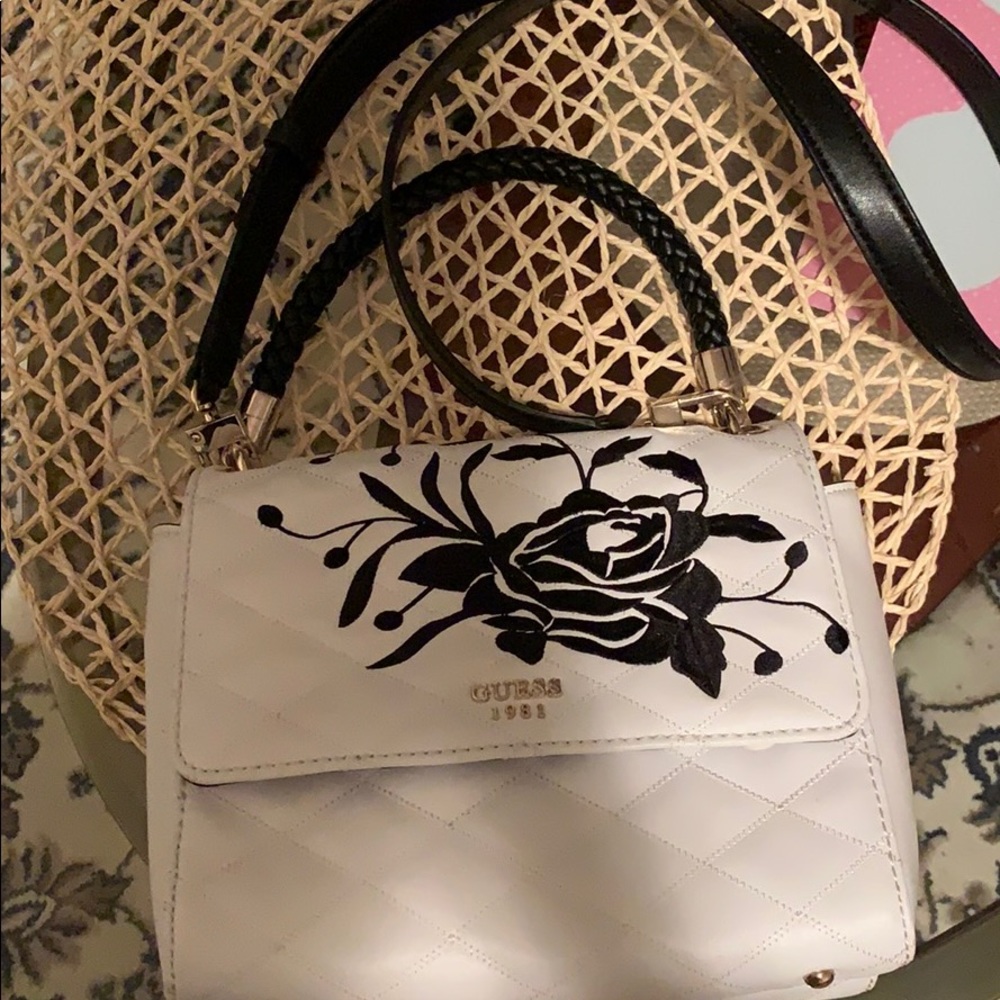 White bag Guess